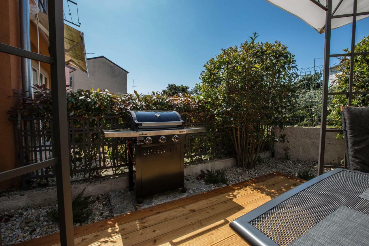 Exclusive City Center Apartment With Garden Rovinj Exterior photo